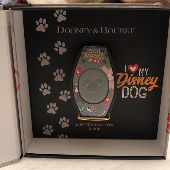 Disney Dooney & Bourke I Love My Dog Magic Band - Picture 6 of 8